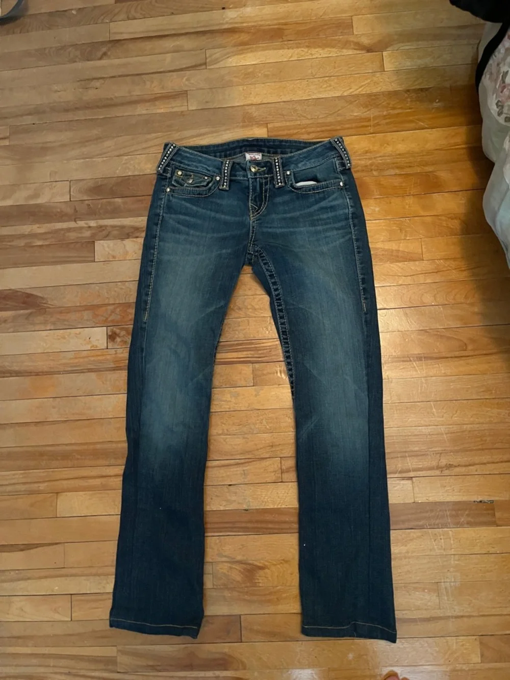 True Religion Dark Blue Boot Cut Jeans with Stud Accents Gold Vintage Y2kLowrise - Picture 1 of 7